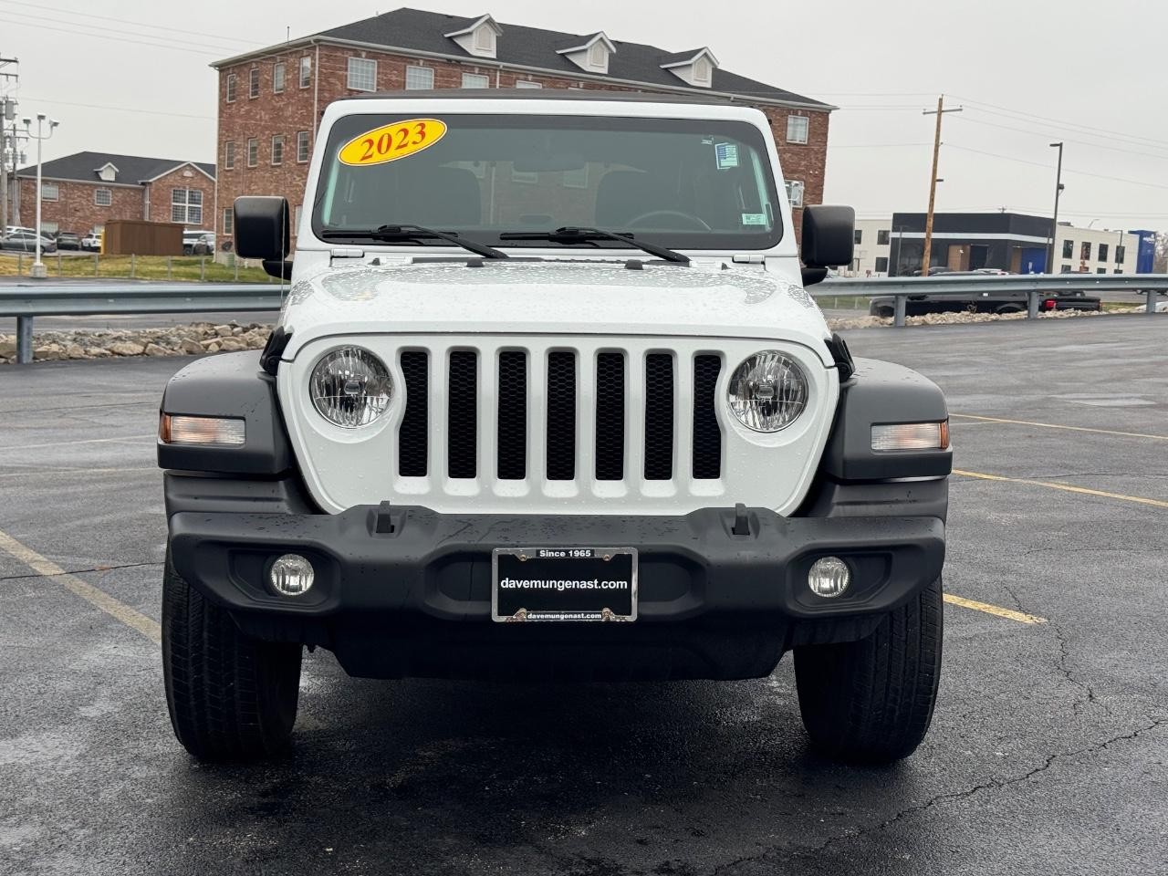 Jeep Wrangler Vehicle Full-screen Gallery Image 09