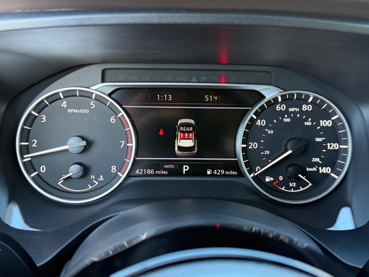 Nissan Rogue Vehicle Full-screen Gallery Image 19