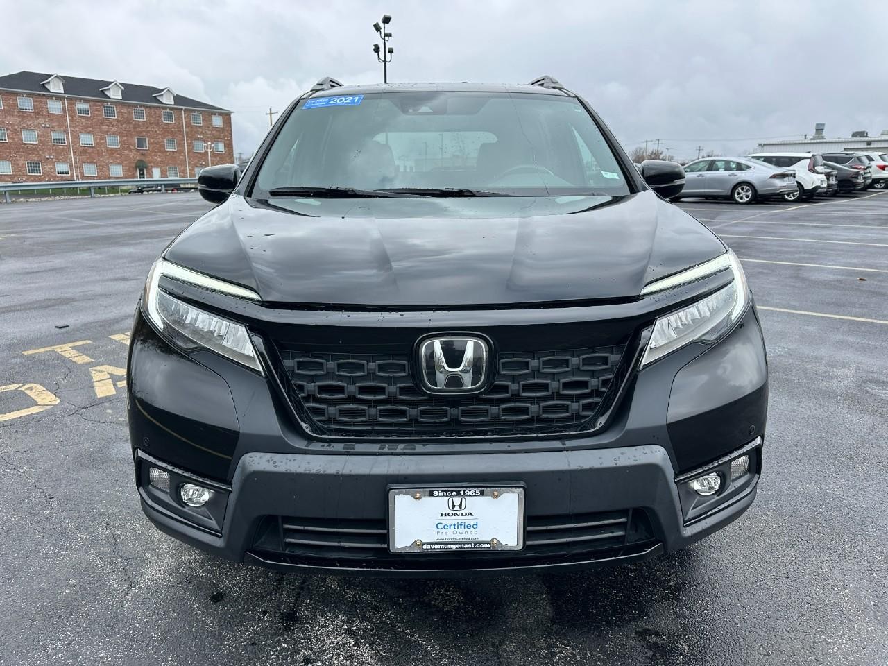 Honda Passport Vehicle Full-screen Gallery Image 09