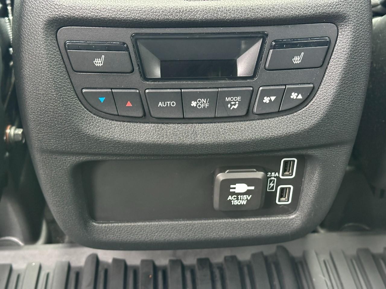 Honda Passport Vehicle Full-screen Gallery Image 11
