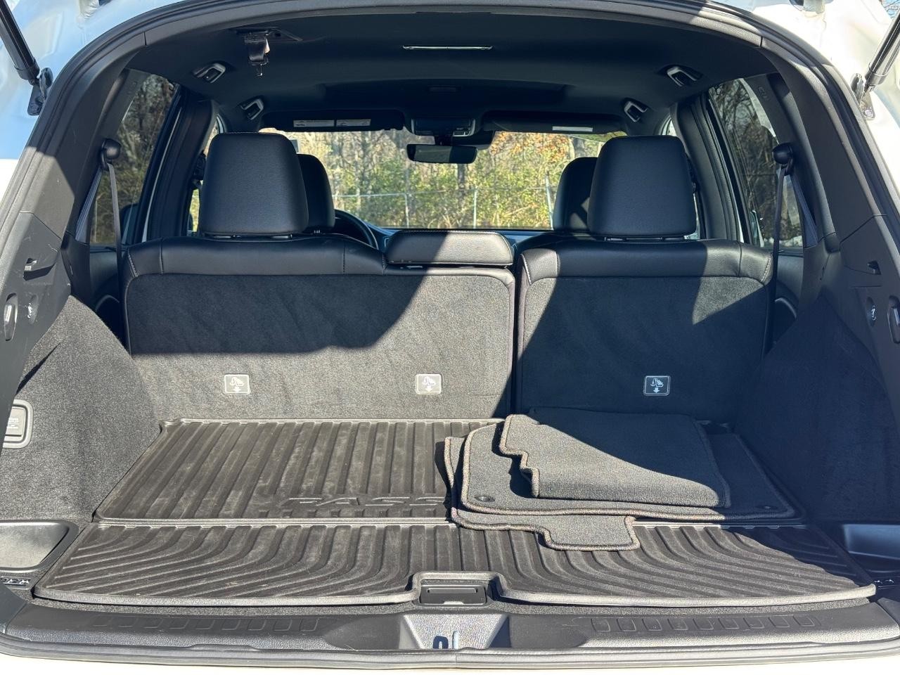 Honda Passport Vehicle Full-screen Gallery Image 04