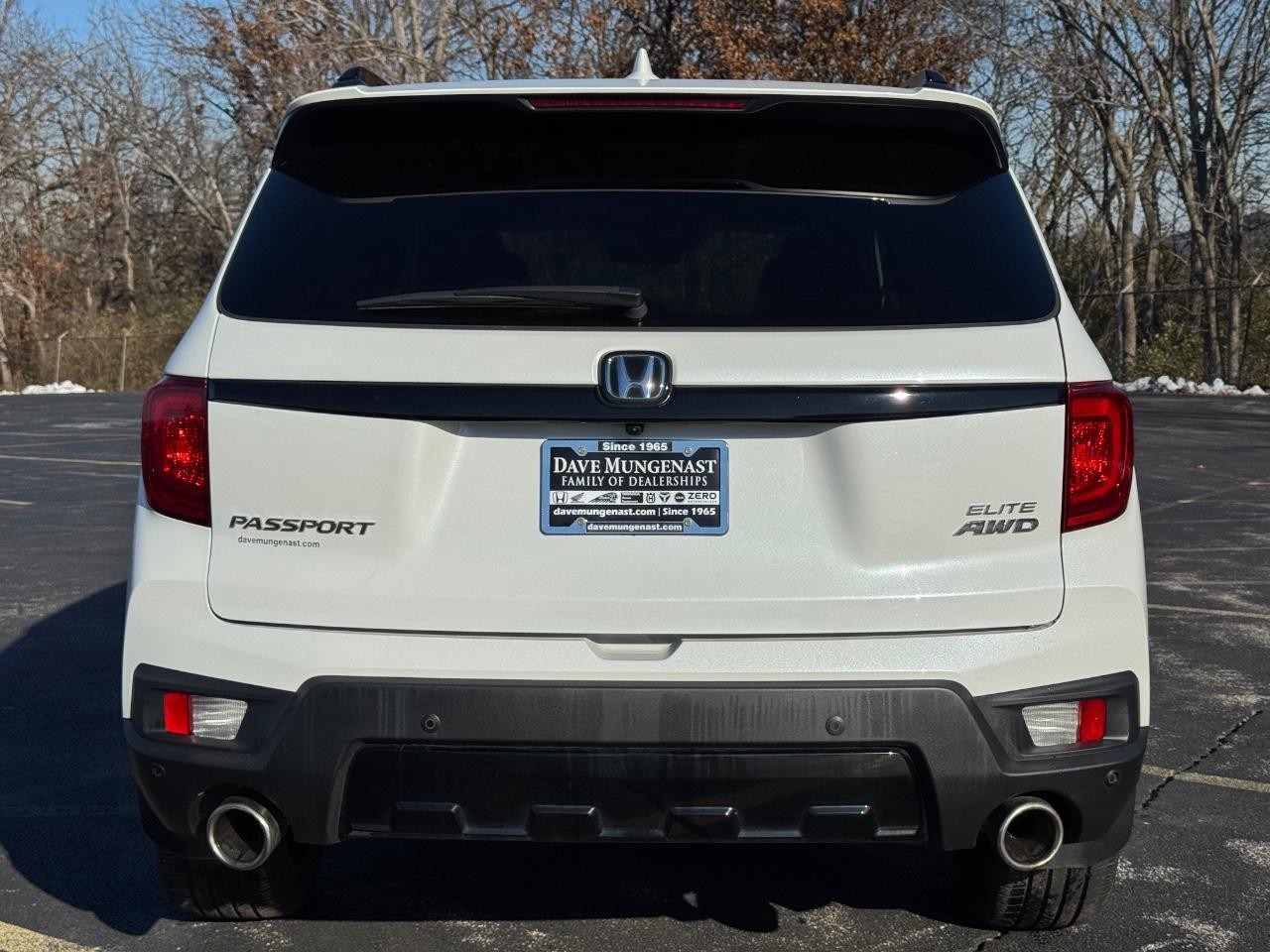 Honda Passport Vehicle Full-screen Gallery Image 05