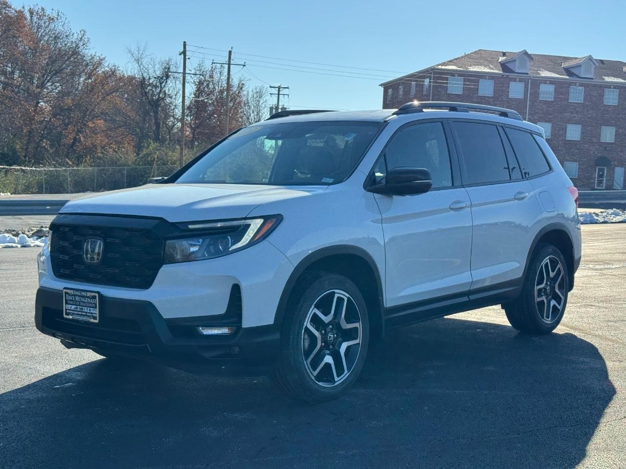 Honda Passport Vehicle Full-screen Gallery Image 08