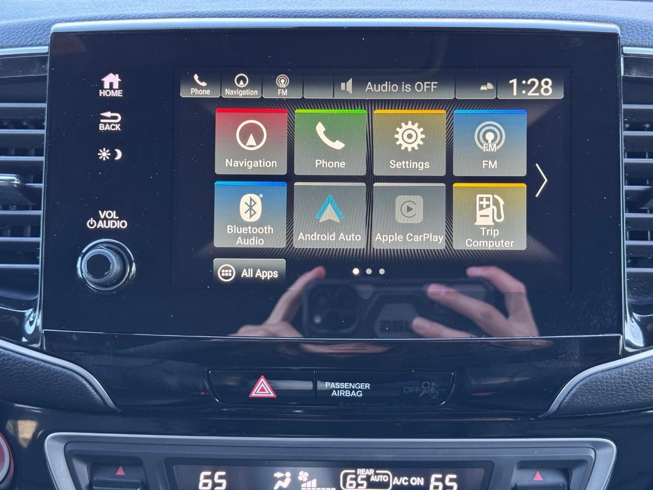 Honda Passport Vehicle Full-screen Gallery Image 13