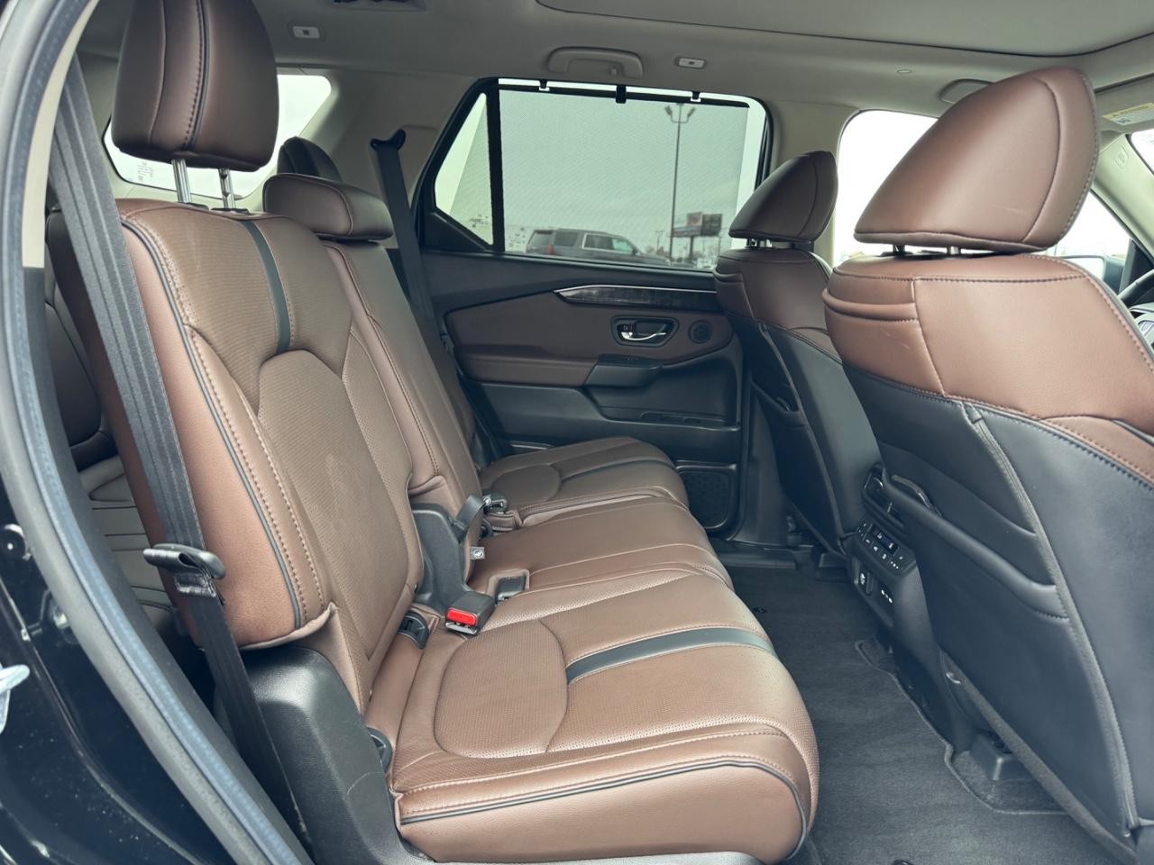 Honda Pilot Vehicle Full-screen Gallery Image 10