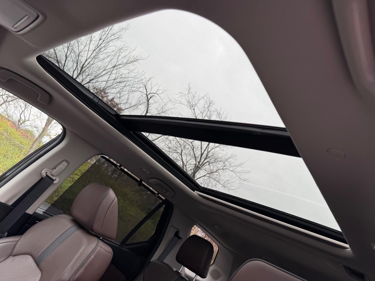 Honda Pilot Vehicle Full-screen Gallery Image 20