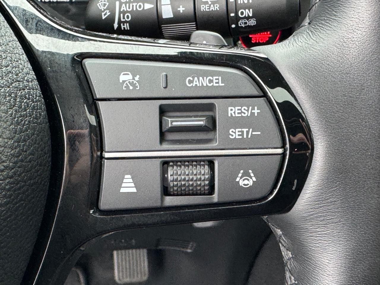 Honda Pilot Vehicle Full-screen Gallery Image 23