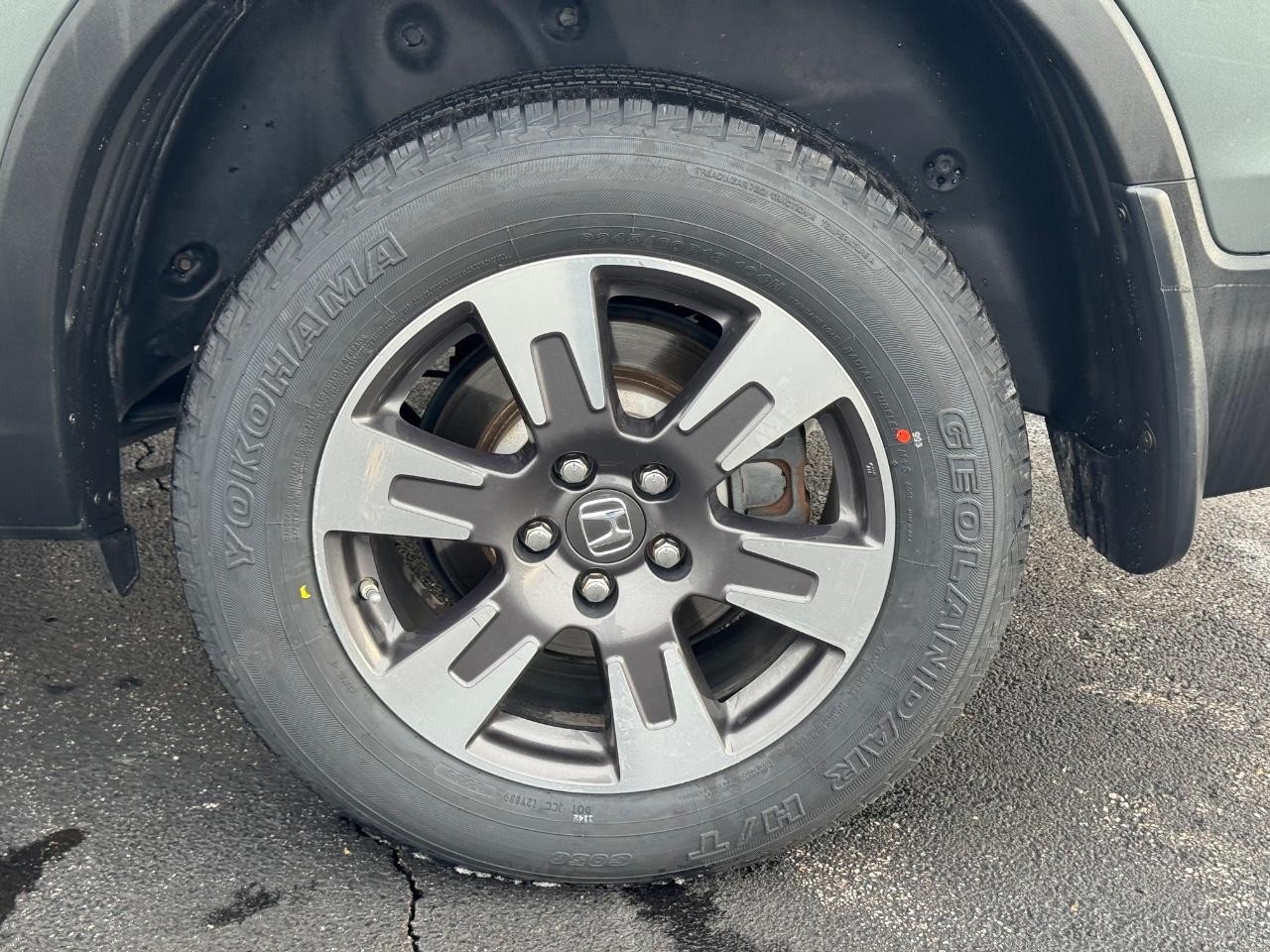 Honda Ridgeline Vehicle Full-screen Gallery Image 06