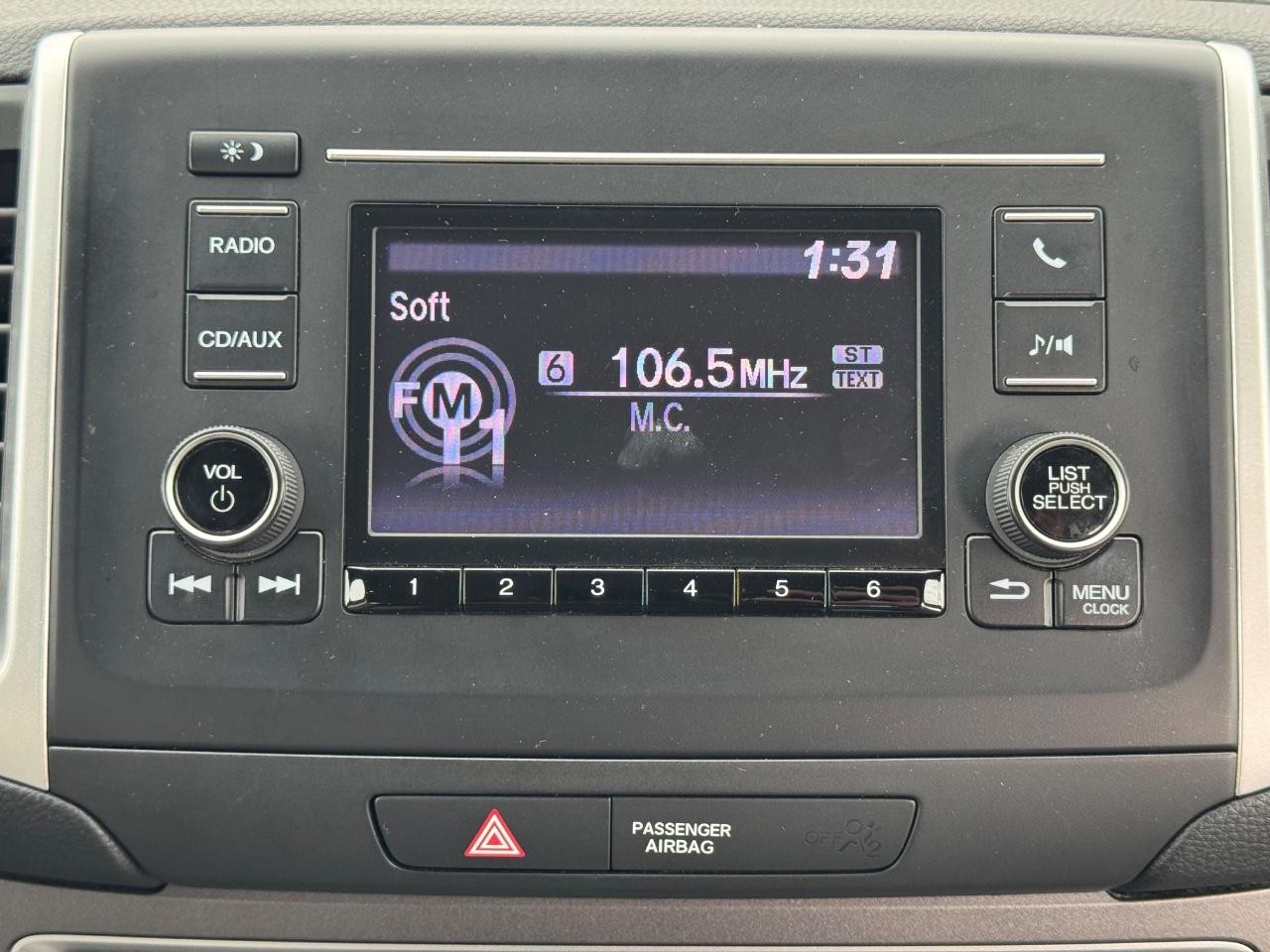 Honda Ridgeline Vehicle Full-screen Gallery Image 12