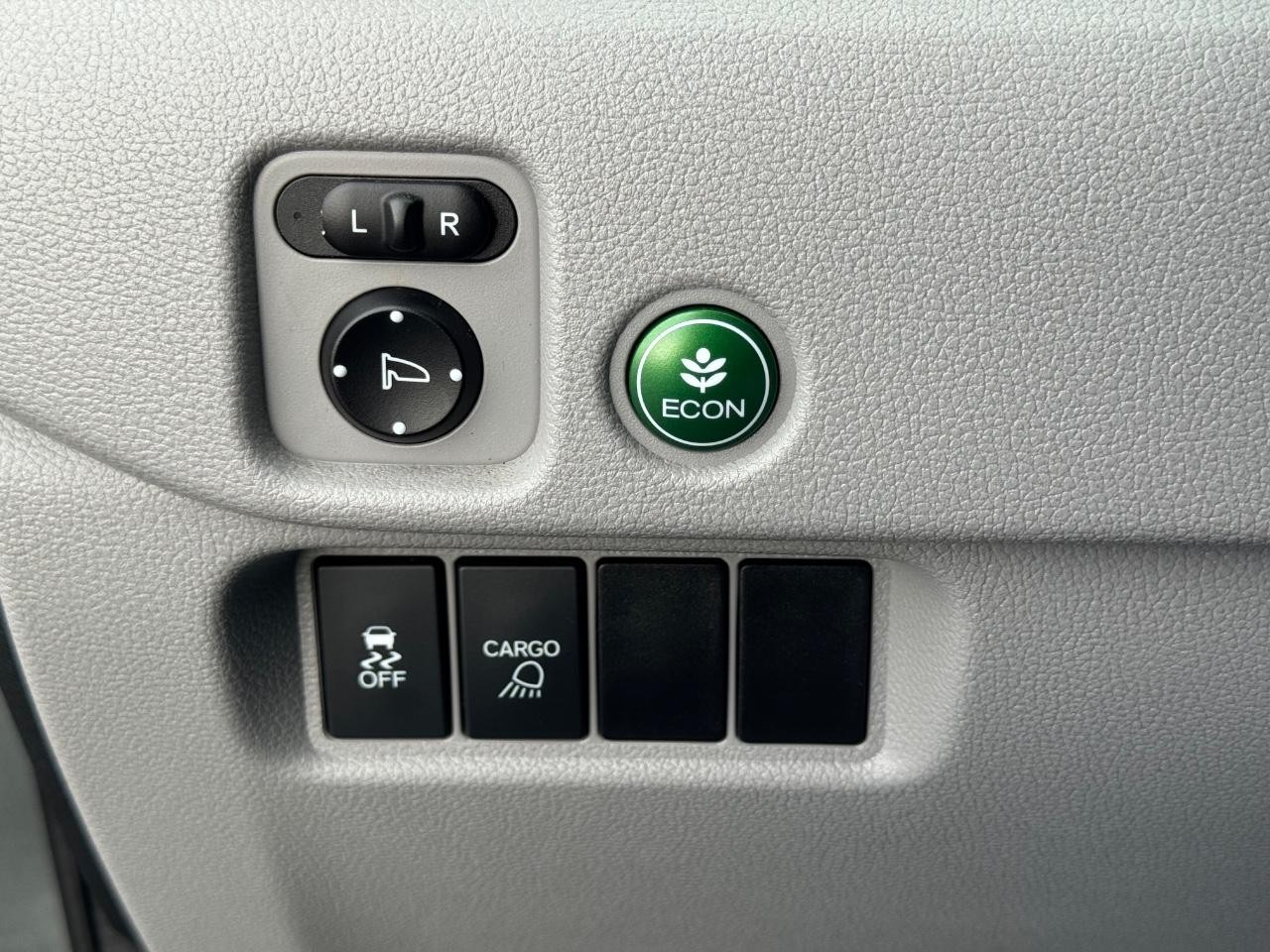 Honda Ridgeline Vehicle Full-screen Gallery Image 21