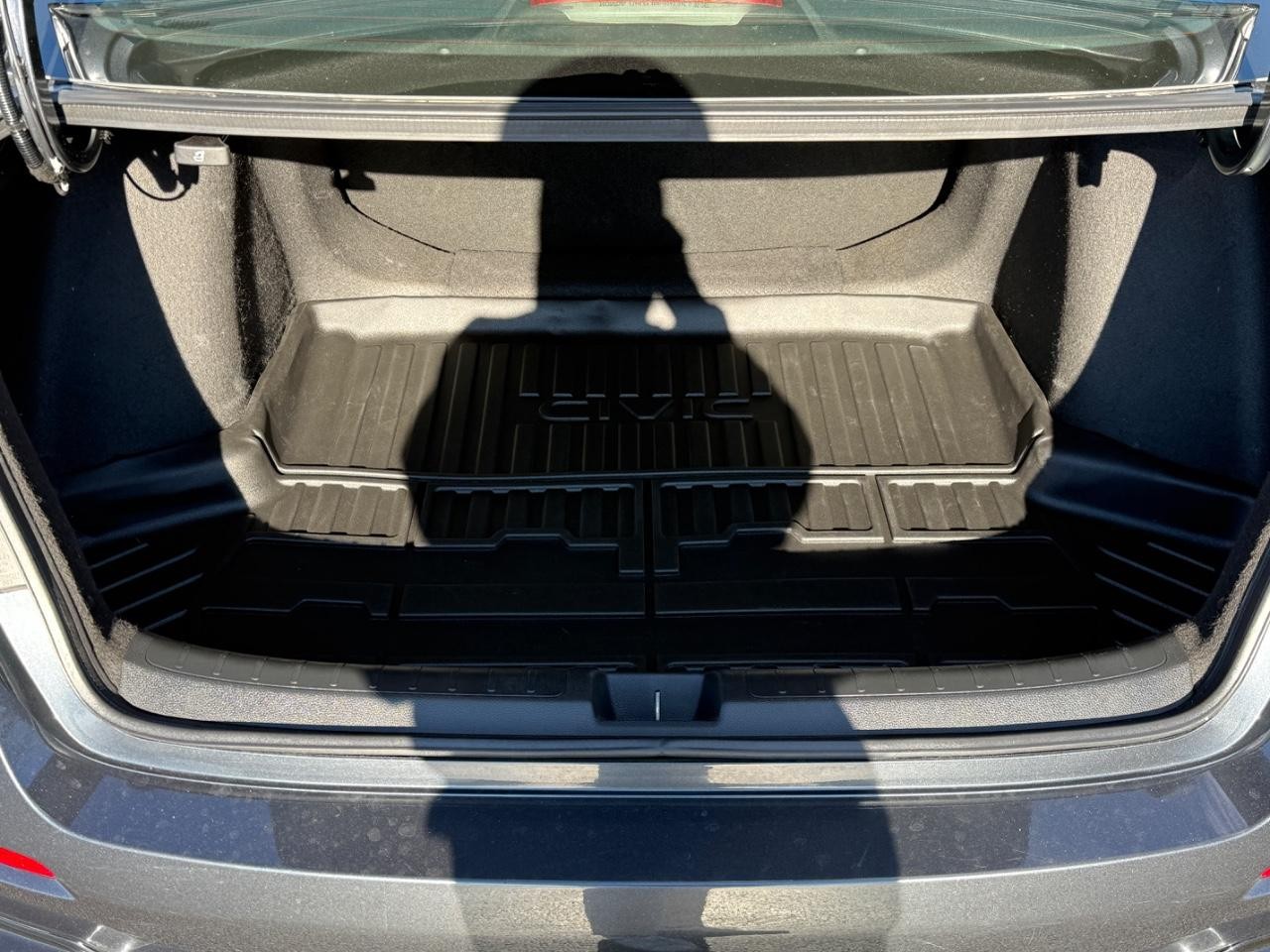 Honda Civic Sedan Vehicle Full-screen Gallery Image 04