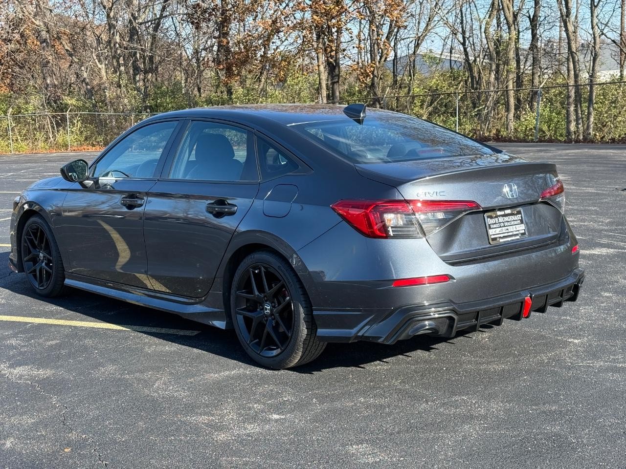 Honda Civic Sedan Vehicle Full-screen Gallery Image 07