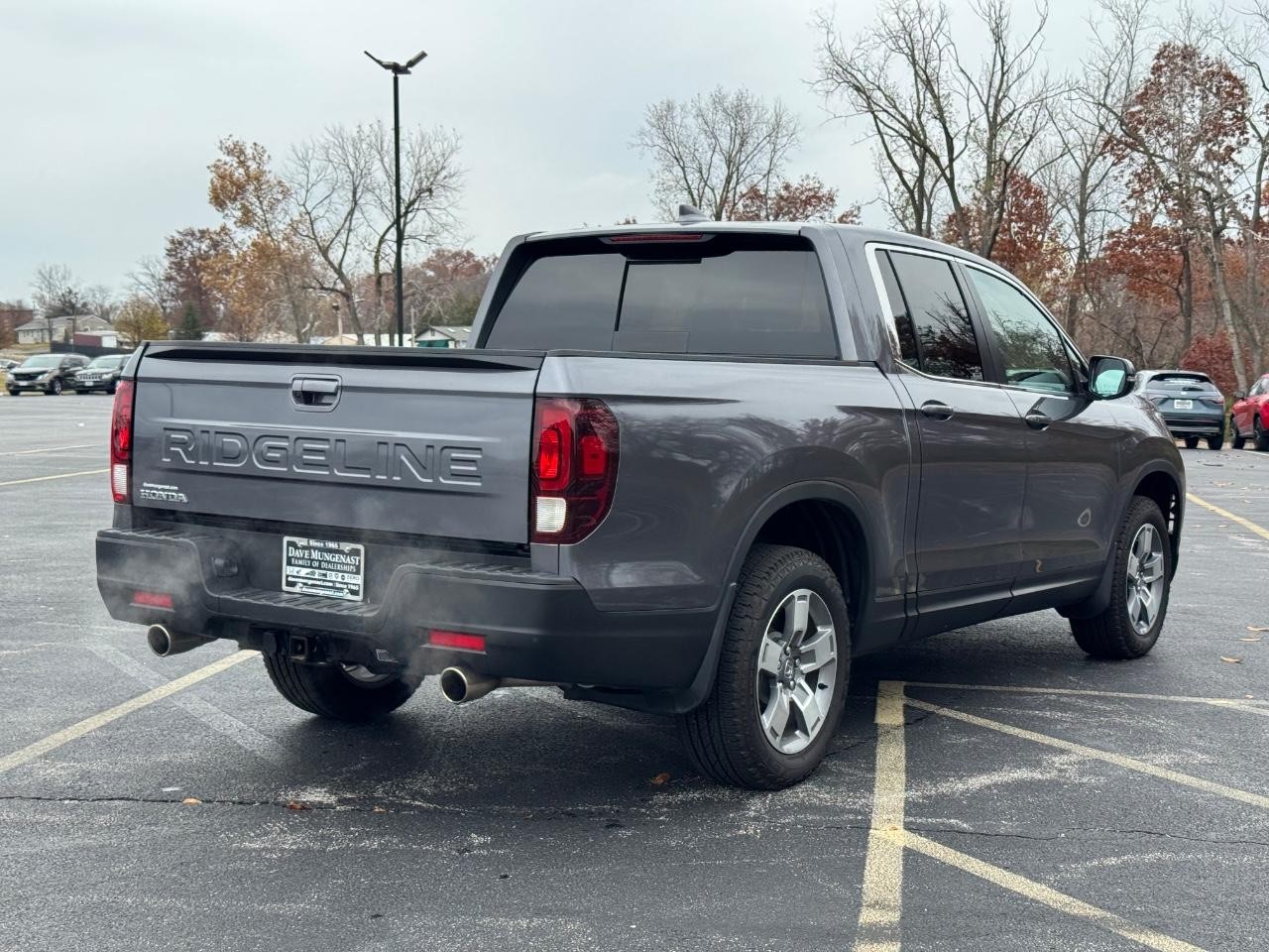 Honda Ridgeline Vehicle Full-screen Gallery Image 03