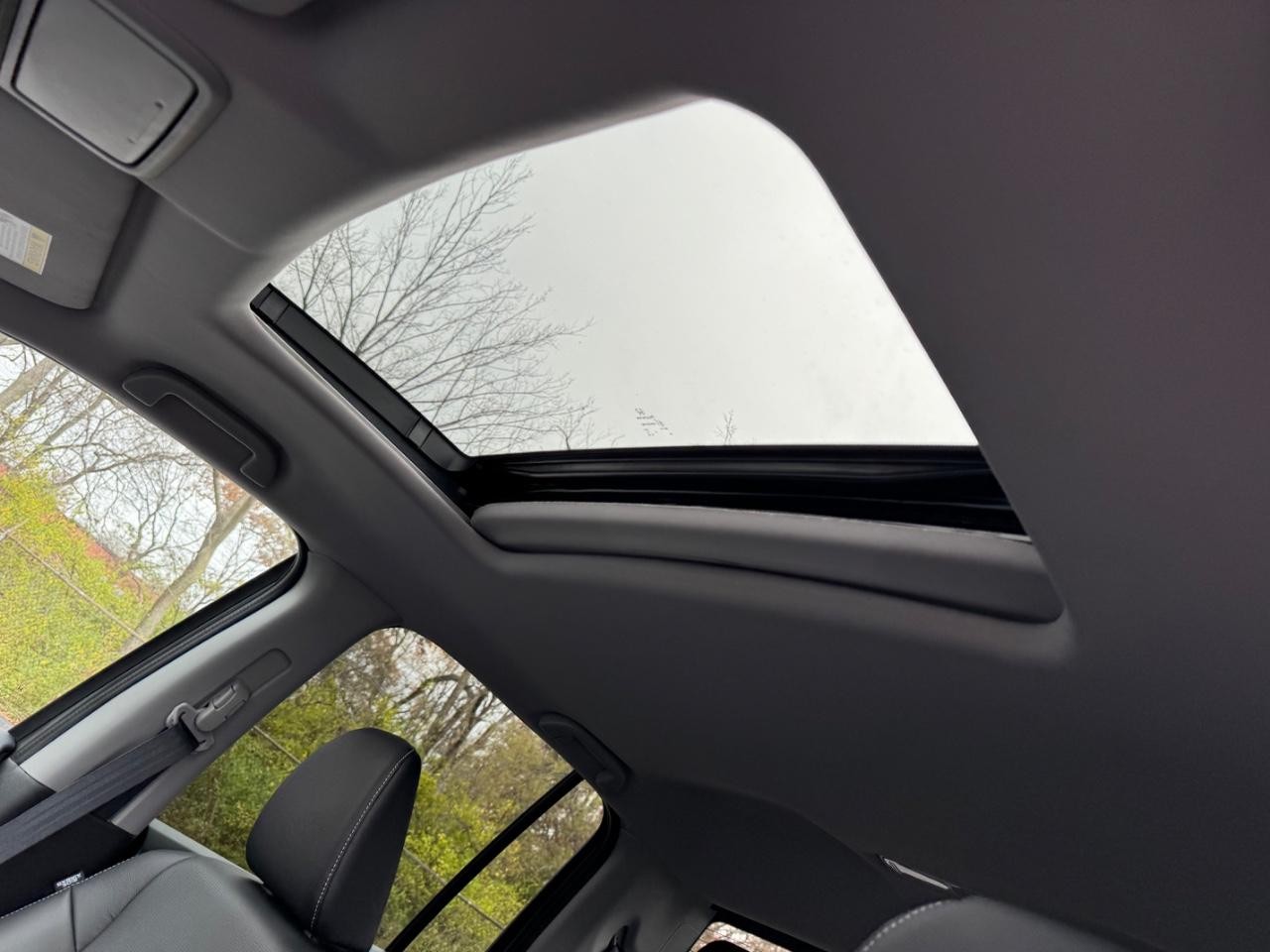 Honda Ridgeline Vehicle Full-screen Gallery Image 19