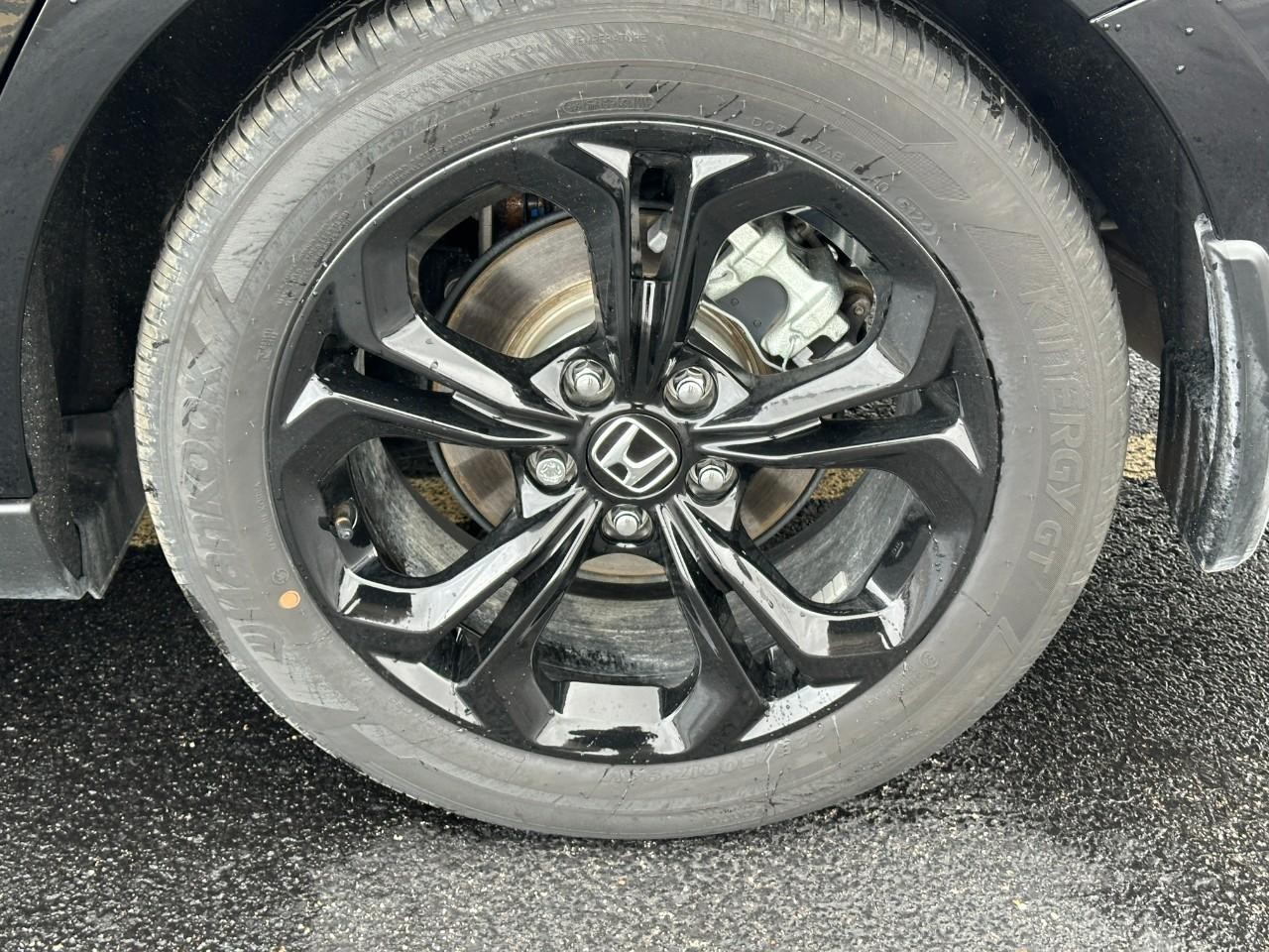 Honda Accord Sedan Vehicle Full-screen Gallery Image 07