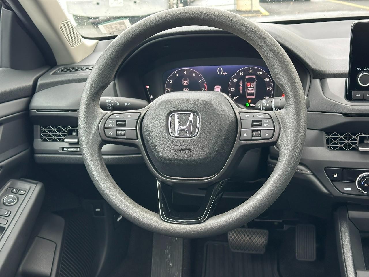 Honda Accord Sedan Vehicle Full-screen Gallery Image 13