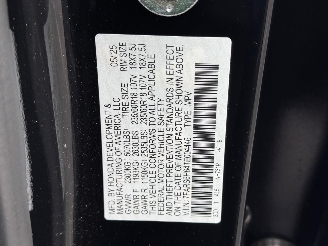 Honda CR-V Hybrid Vehicle Full-screen Gallery Image 27