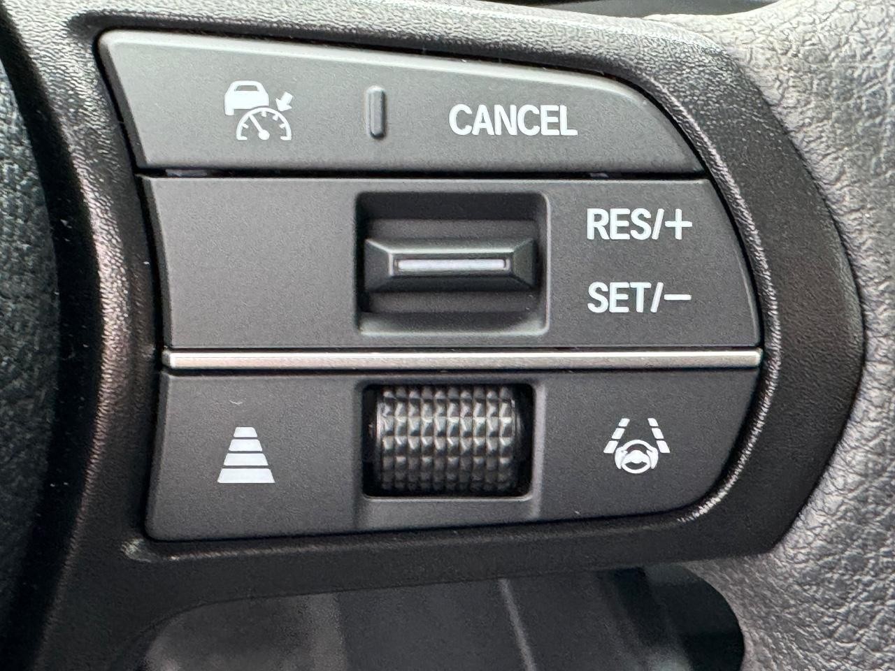 Honda Accord Sedan Vehicle Full-screen Gallery Image 22