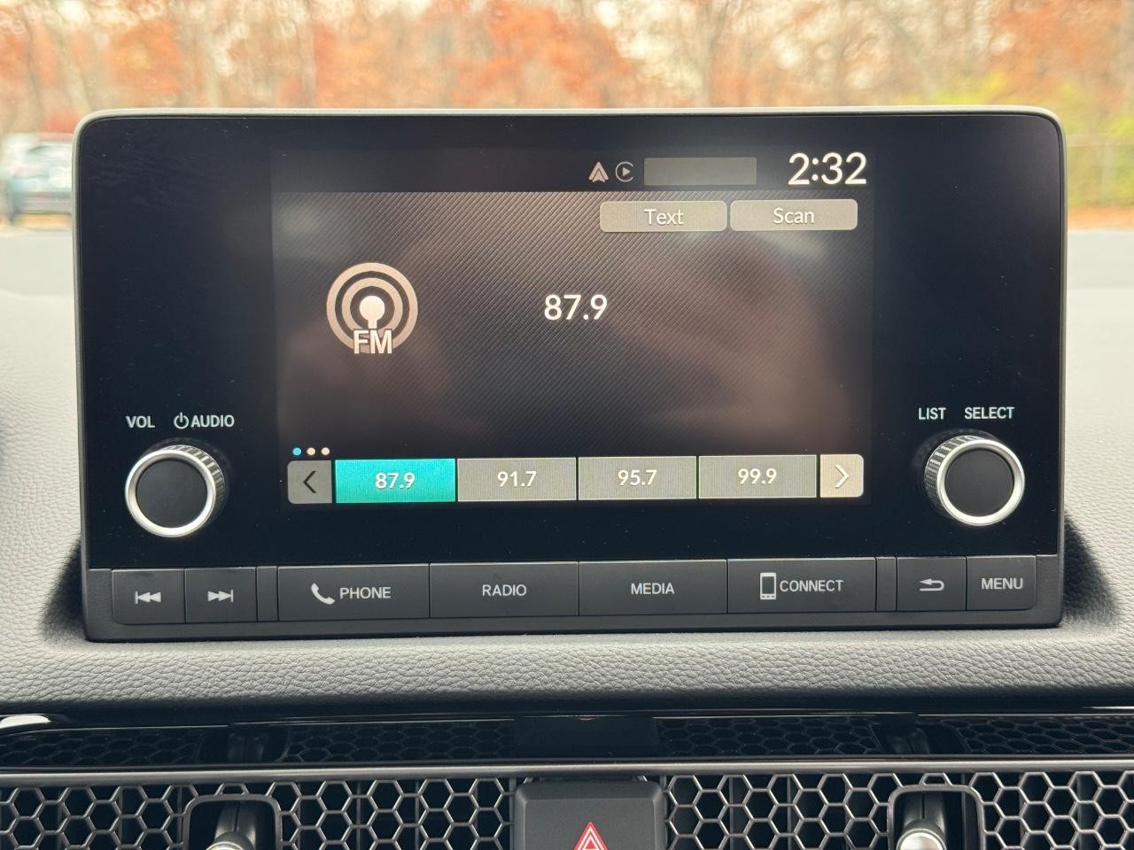 Honda Civic Hatchback Vehicle Full-screen Gallery Image 13