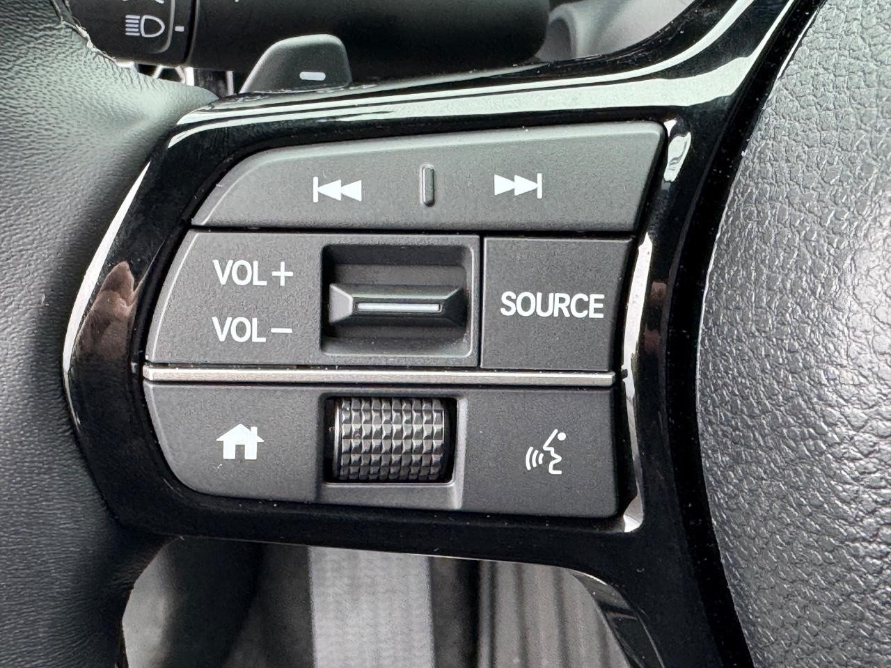 Honda Civic Hatchback Vehicle Full-screen Gallery Image 19