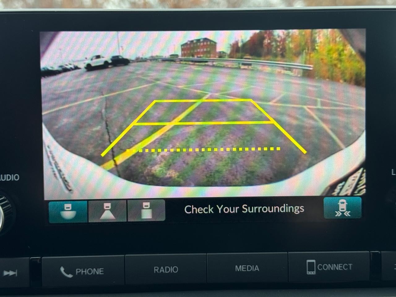 Honda Accord Sedan Vehicle Full-screen Gallery Image 23