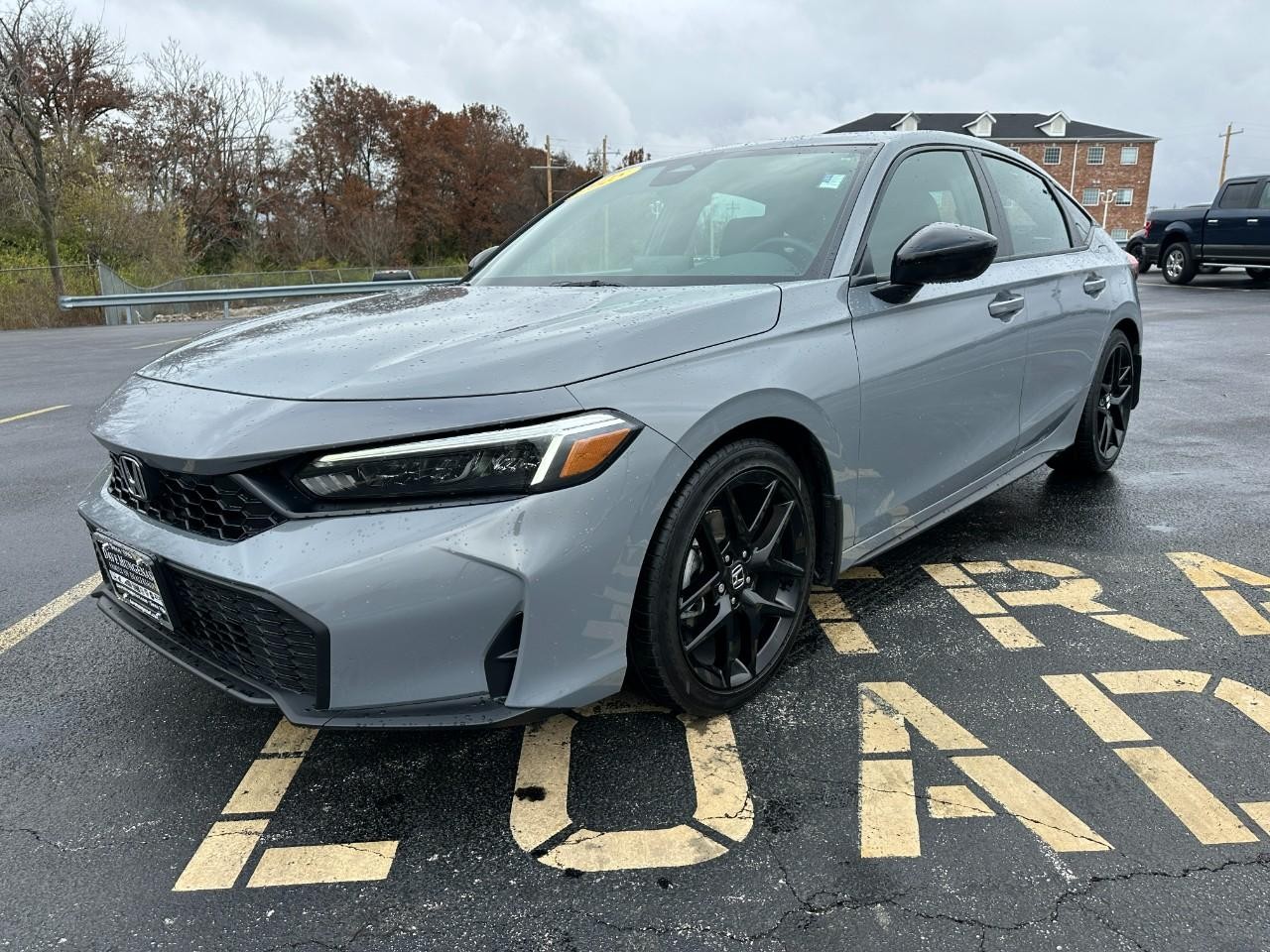 Honda Civic Hatchback Vehicle Full-screen Gallery Image 08