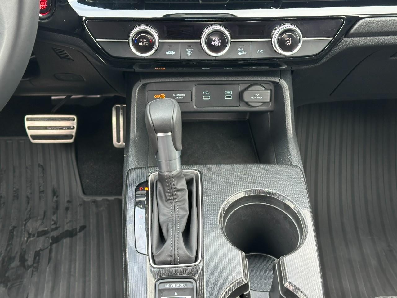 Honda Civic Hatchback Vehicle Full-screen Gallery Image 14