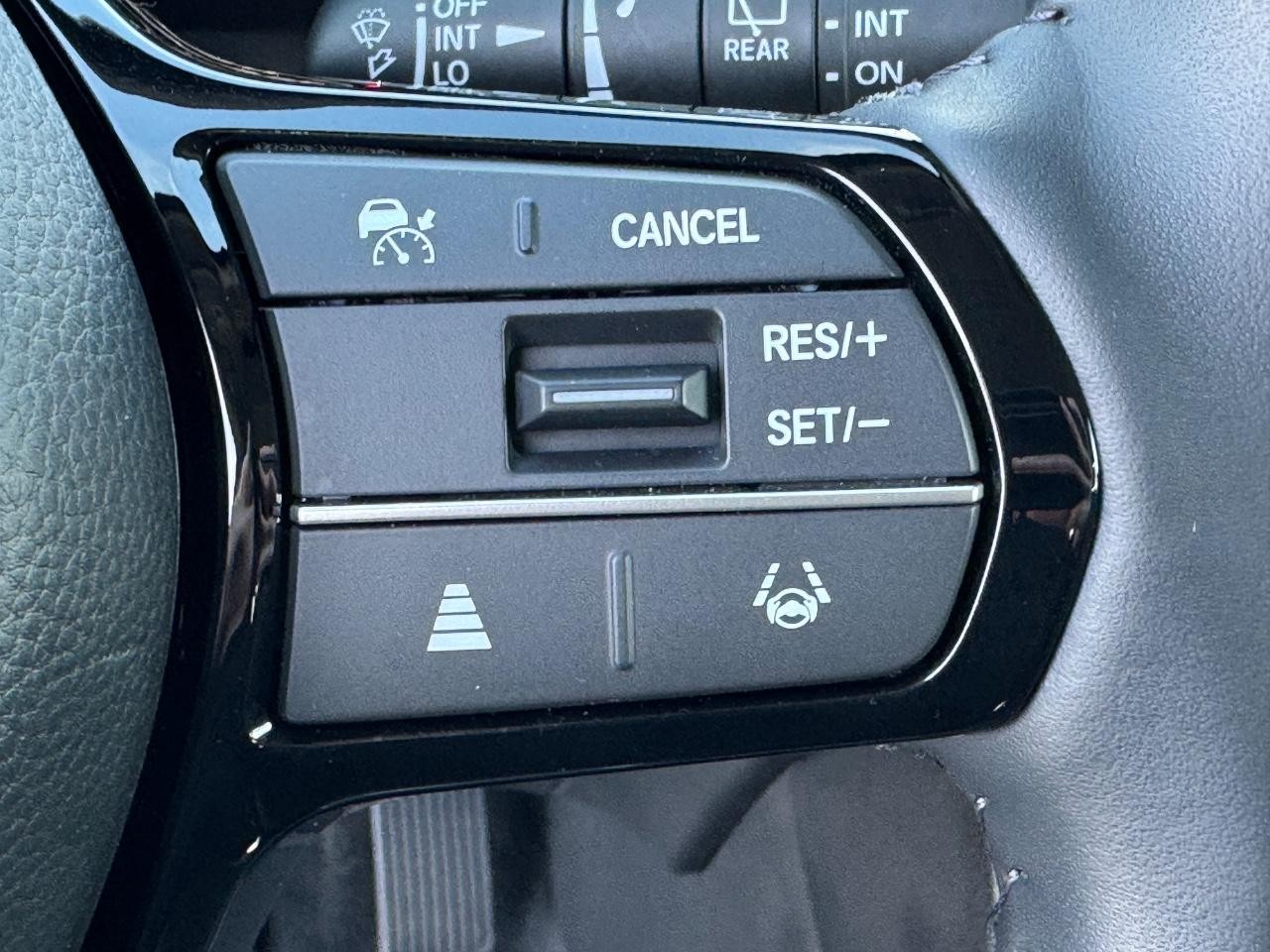 Honda CR-V Vehicle Full-screen Gallery Image 22