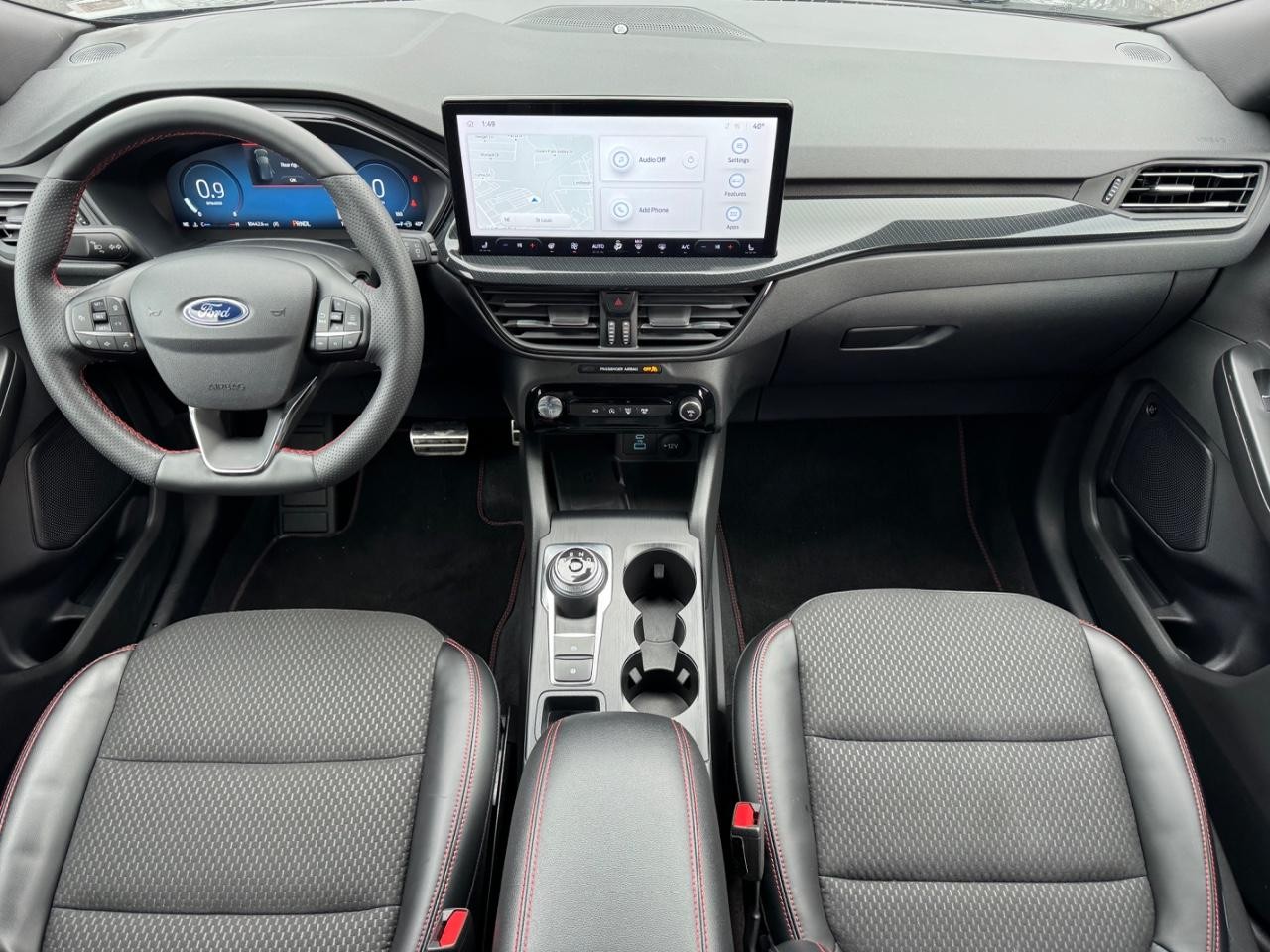 Ford Escape Vehicle Full-screen Gallery Image 11