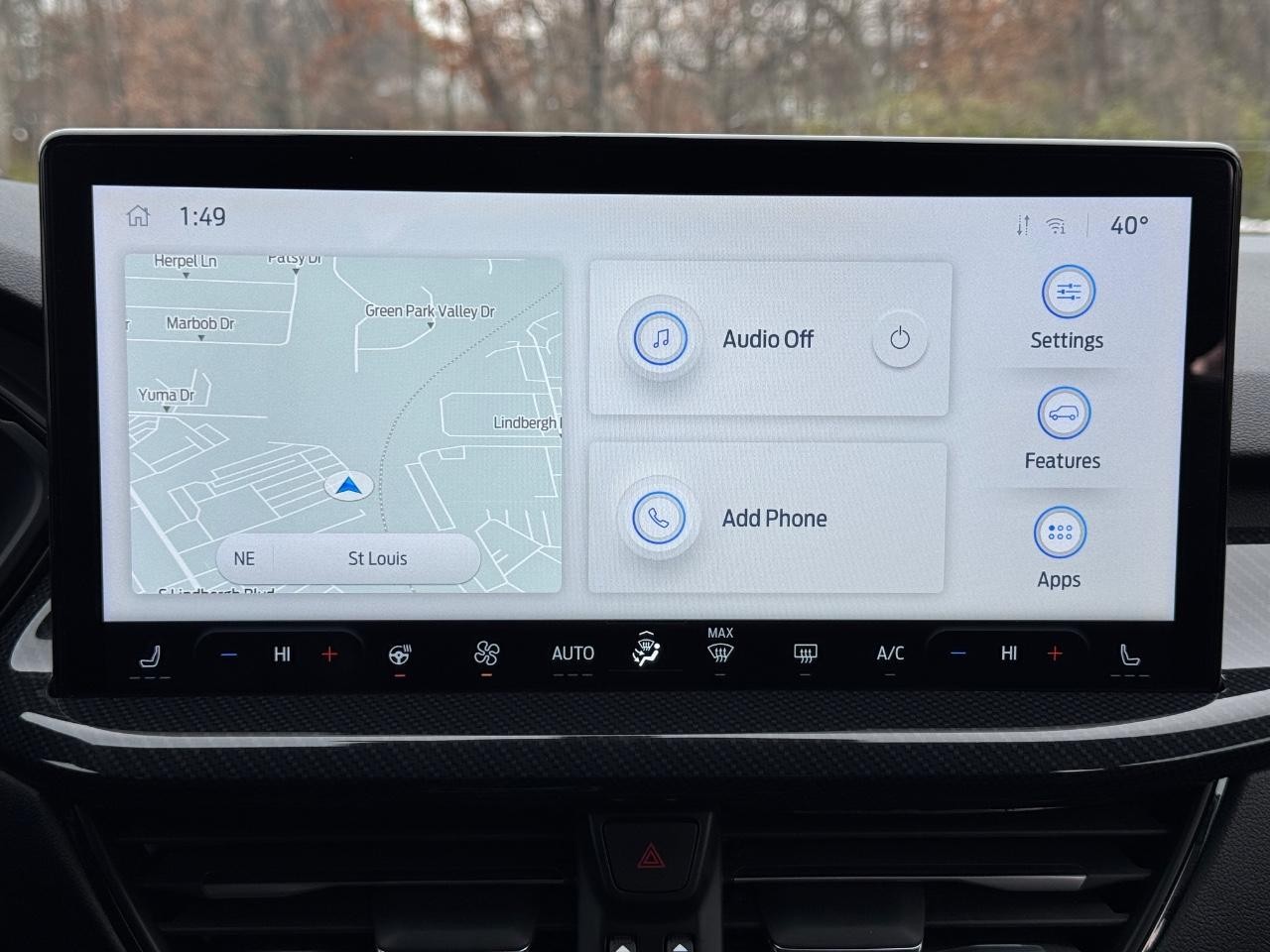 Ford Escape Vehicle Full-screen Gallery Image 13