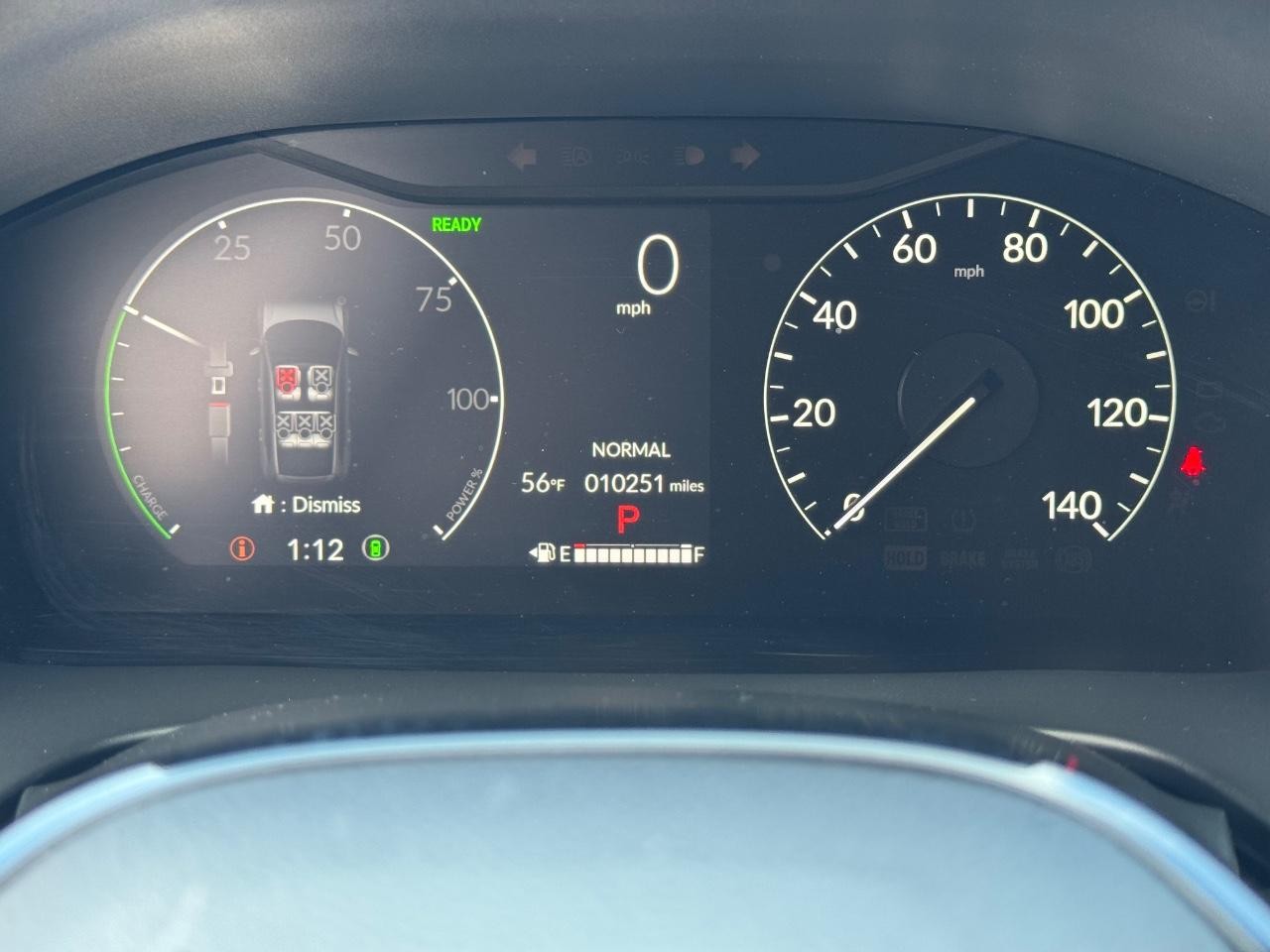 Honda CR-V Hybrid Vehicle Full-screen Gallery Image 20