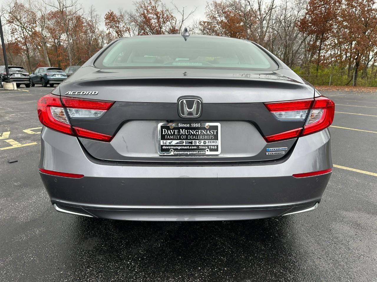 Honda Accord Hybrid Vehicle Full-screen Gallery Image 04