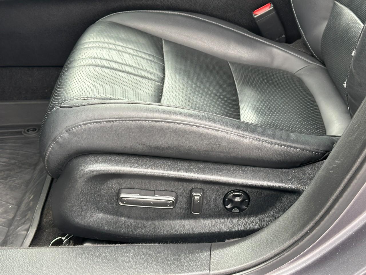 Honda Accord Hybrid Vehicle Full-screen Gallery Image 20