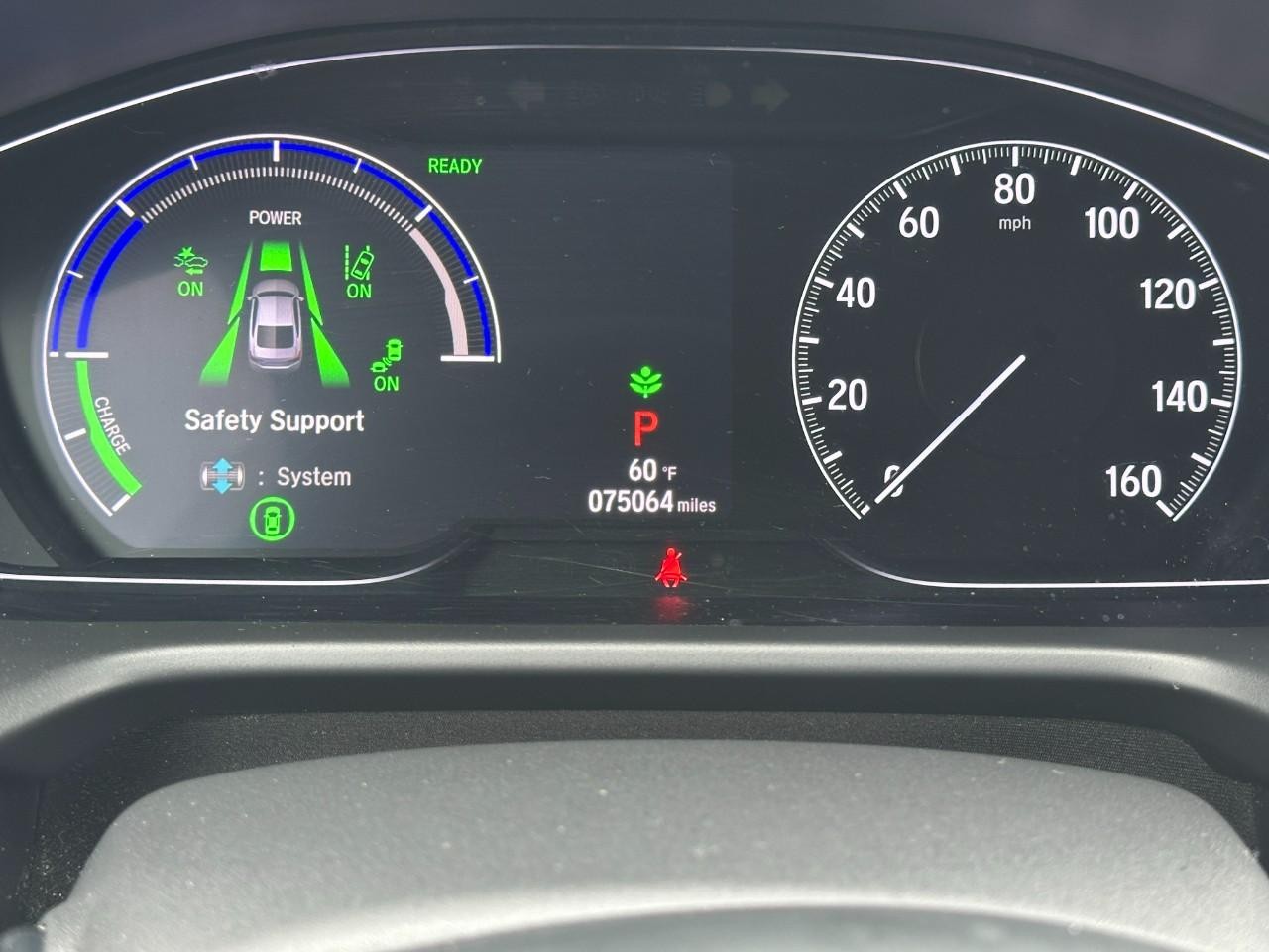 Honda Accord Hybrid Vehicle Full-screen Gallery Image 23