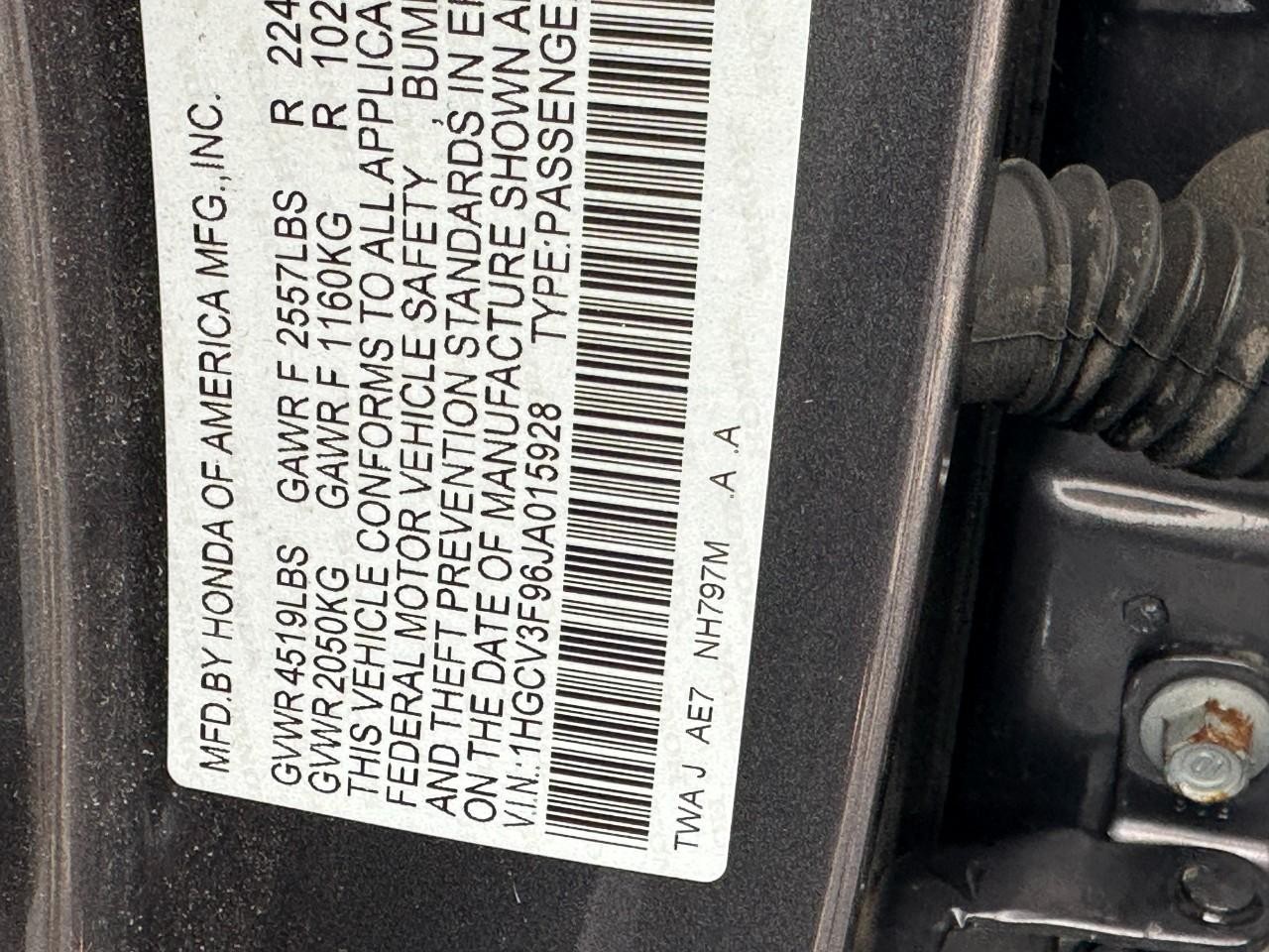 Honda Accord Hybrid Vehicle Full-screen Gallery Image 27