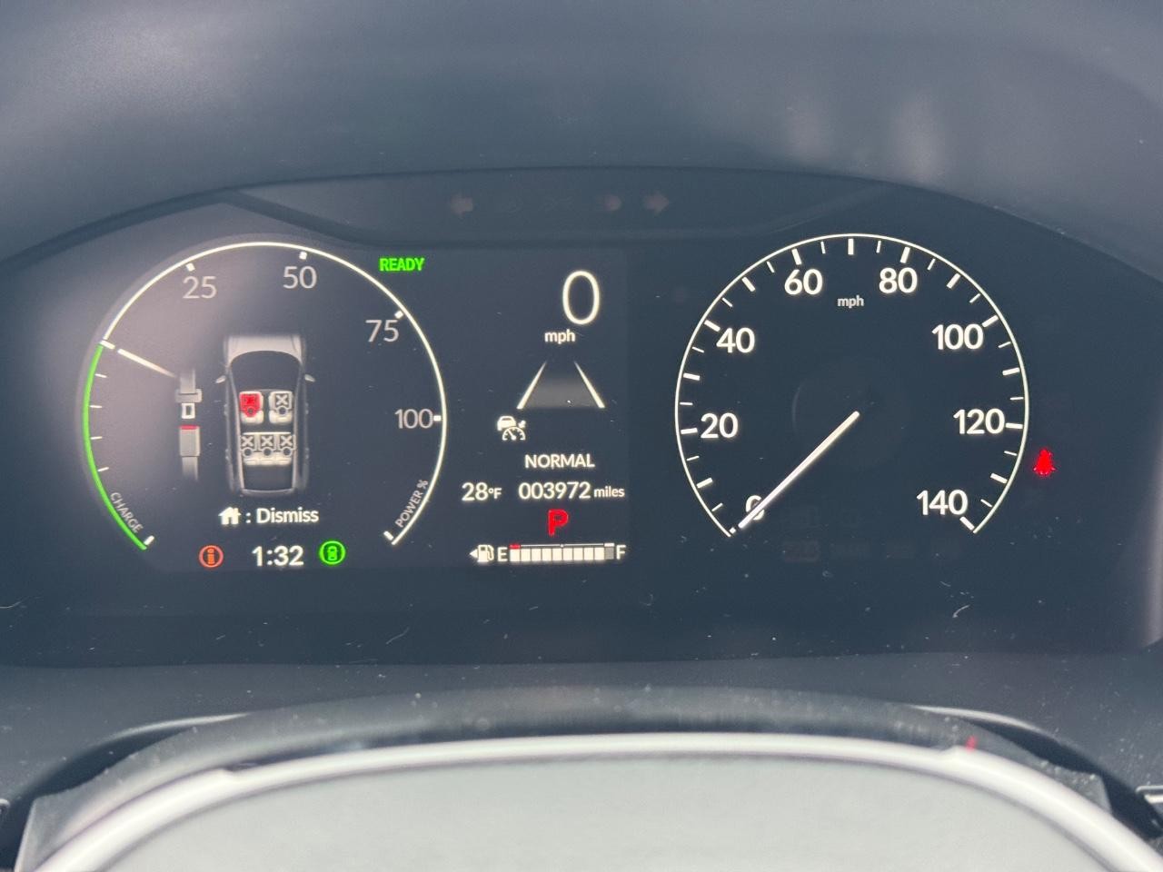 Honda CR-V Hybrid Vehicle Full-screen Gallery Image 20