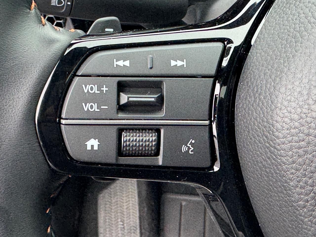 Honda CR-V Hybrid Vehicle Full-screen Gallery Image 21