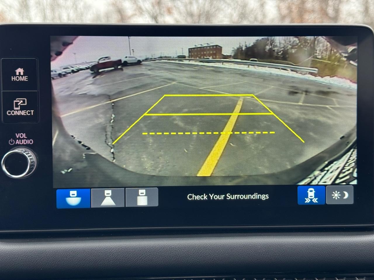 Honda HR-V Vehicle Full-screen Gallery Image 23