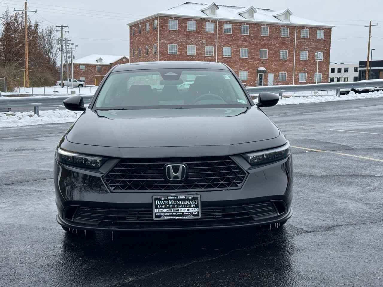 Honda Accord Sedan Vehicle Full-screen Gallery Image 09