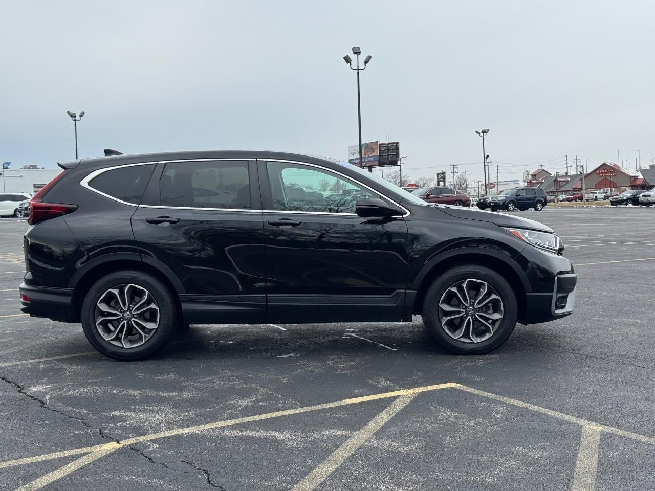 Honda CR-V Vehicle Full-screen Gallery Image 02