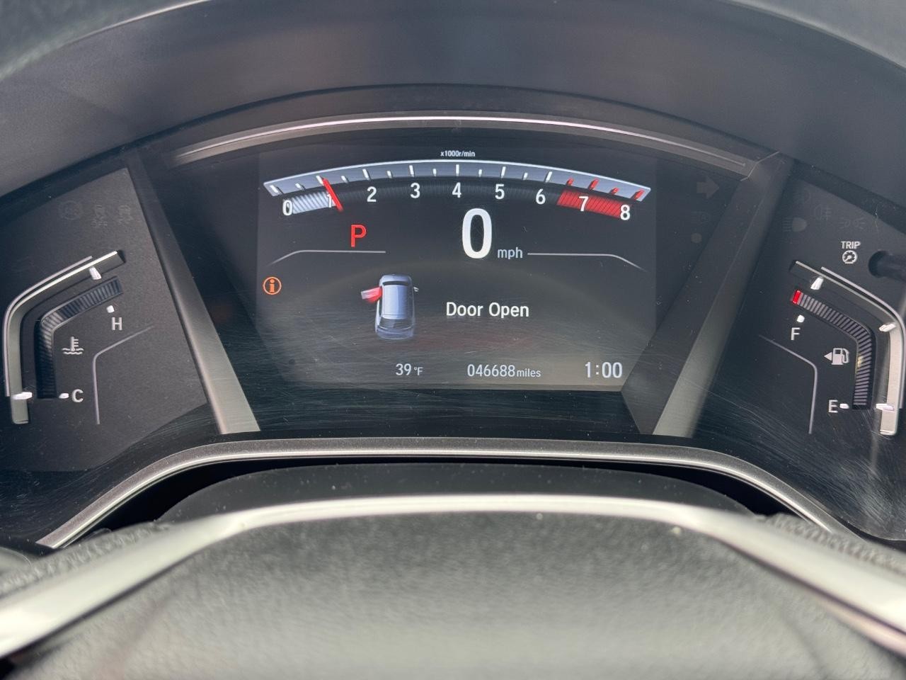 Honda CR-V Vehicle Full-screen Gallery Image 19