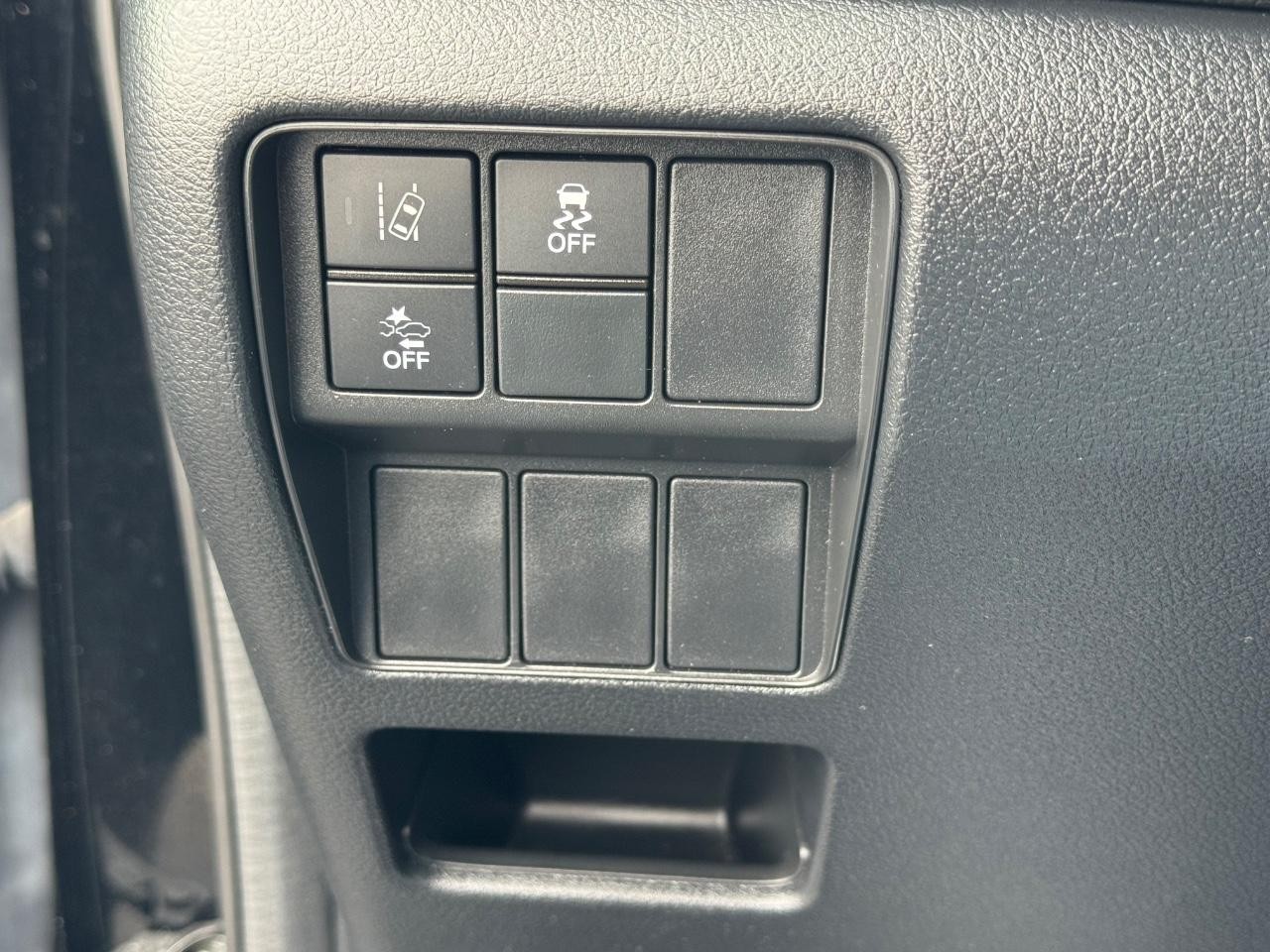 Honda CR-V Vehicle Full-screen Gallery Image 22