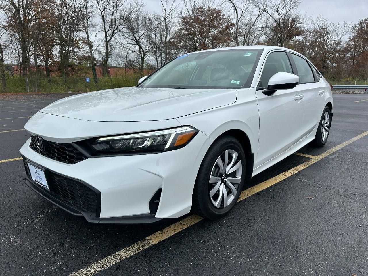 Honda Civic Sedan Vehicle Full-screen Gallery Image 07