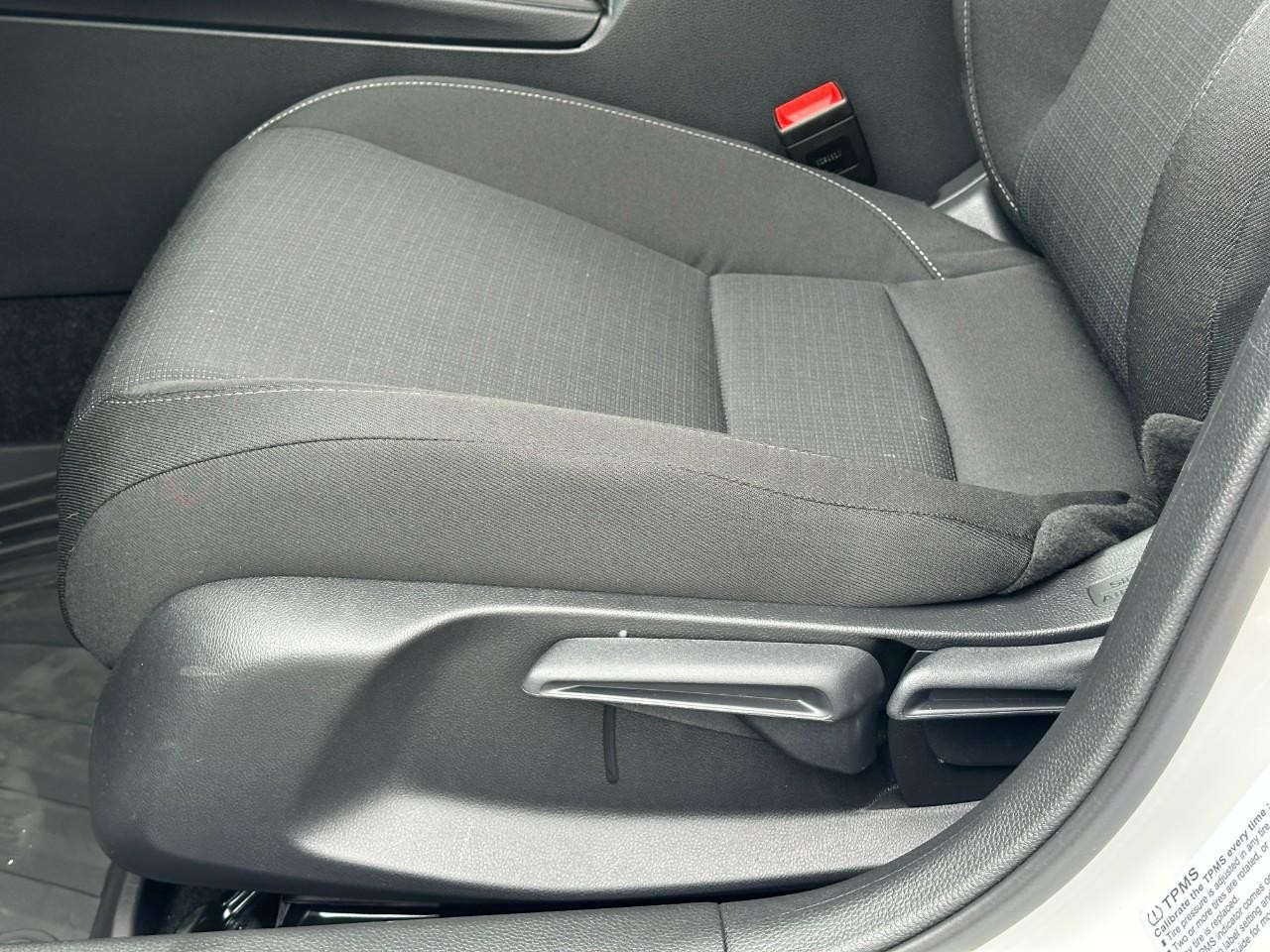 Honda Civic Sedan Vehicle Full-screen Gallery Image 16