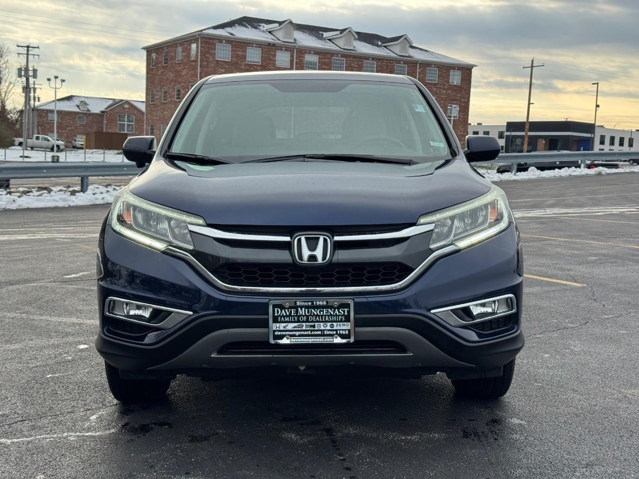 Honda CR-V Vehicle Full-screen Gallery Image 09