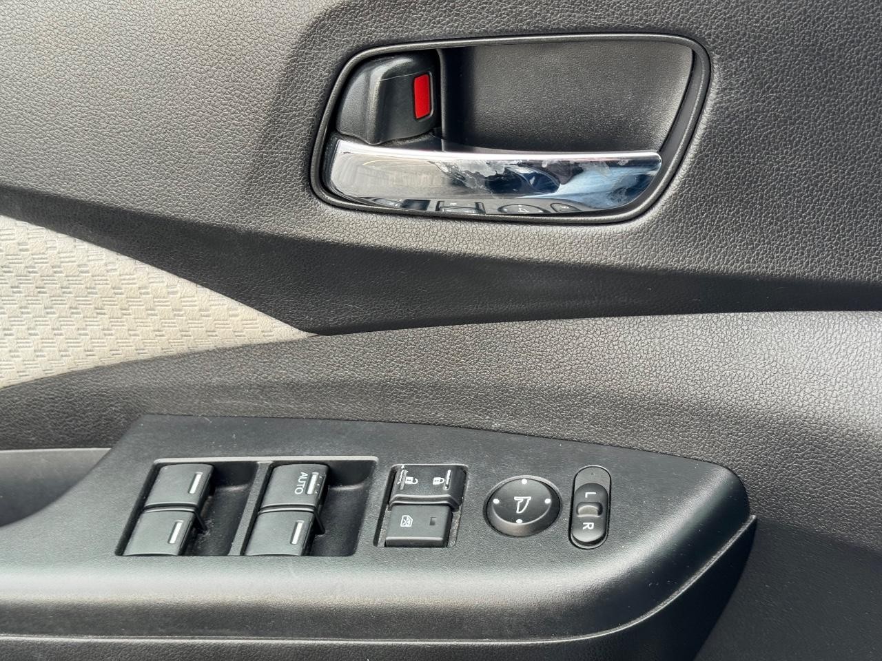 Honda CR-V Vehicle Full-screen Gallery Image 25