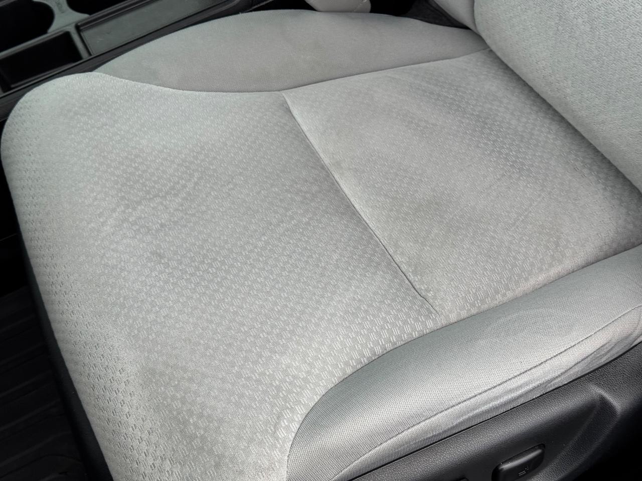 Honda CR-V Vehicle Full-screen Gallery Image 26