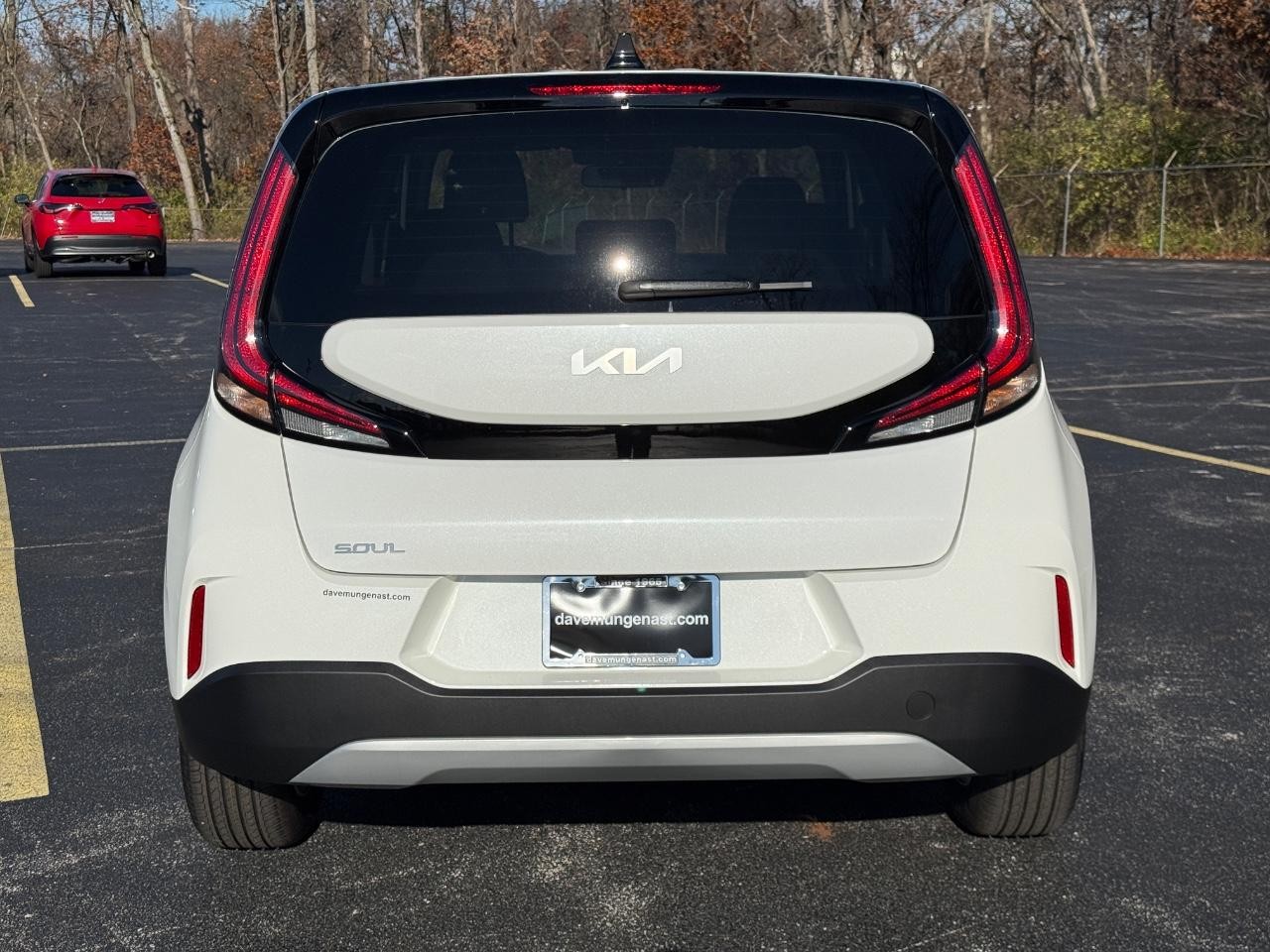 Kia Soul Vehicle Full-screen Gallery Image 05