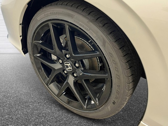 Honda Civic Hatchback Vehicle Full-screen Gallery Image 11