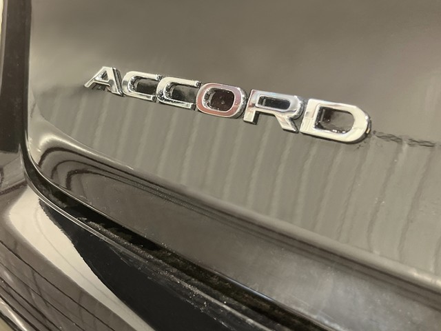 Honda Accord Hybrid Vehicle Full-screen Gallery Image 06